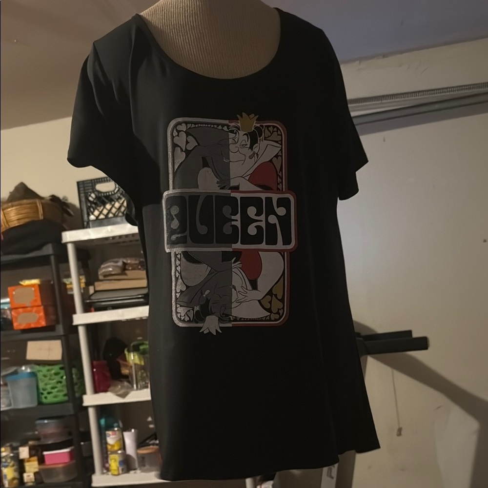 LuLaRoe Black Queen Graphic Short Sleeve Tee